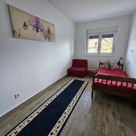 Gong Апартаменты *